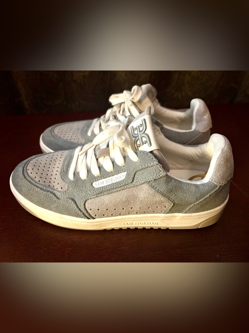 Sam Edelman “Harper” Women’s Gray Suede Sneakers, size 9